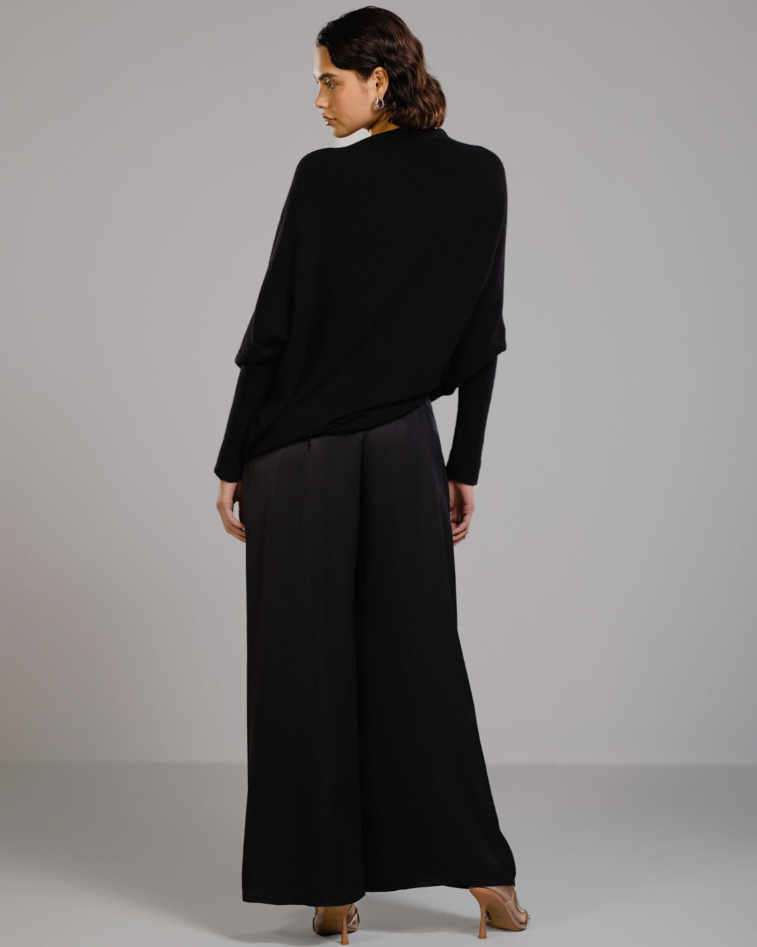 Asymmetric Draped | Black | Seamless Knit
