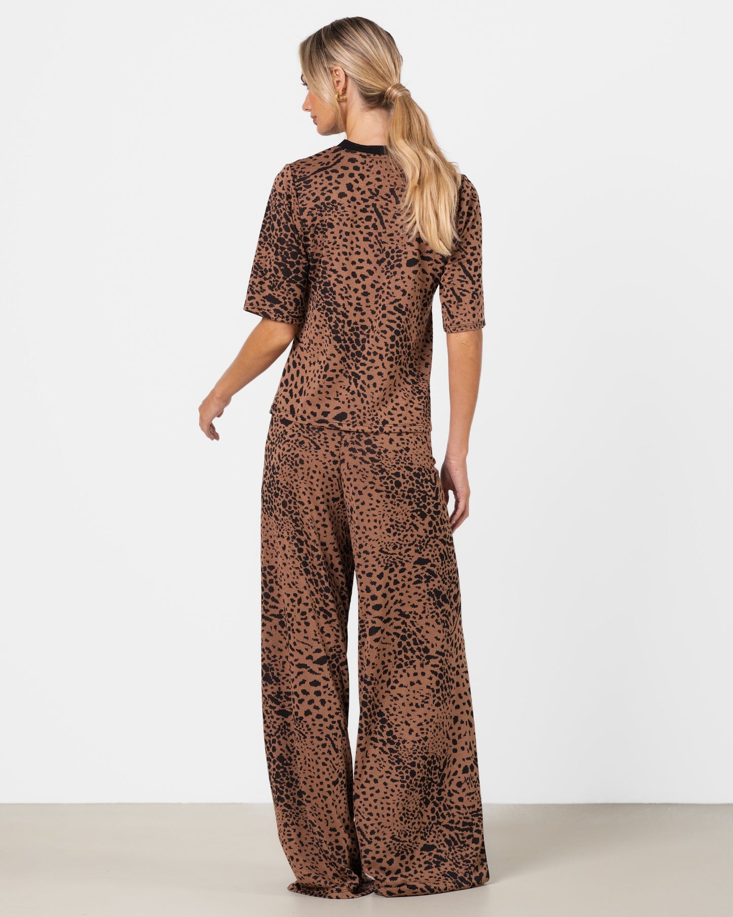 Leila Short Sleeve Top | Leopard Brown