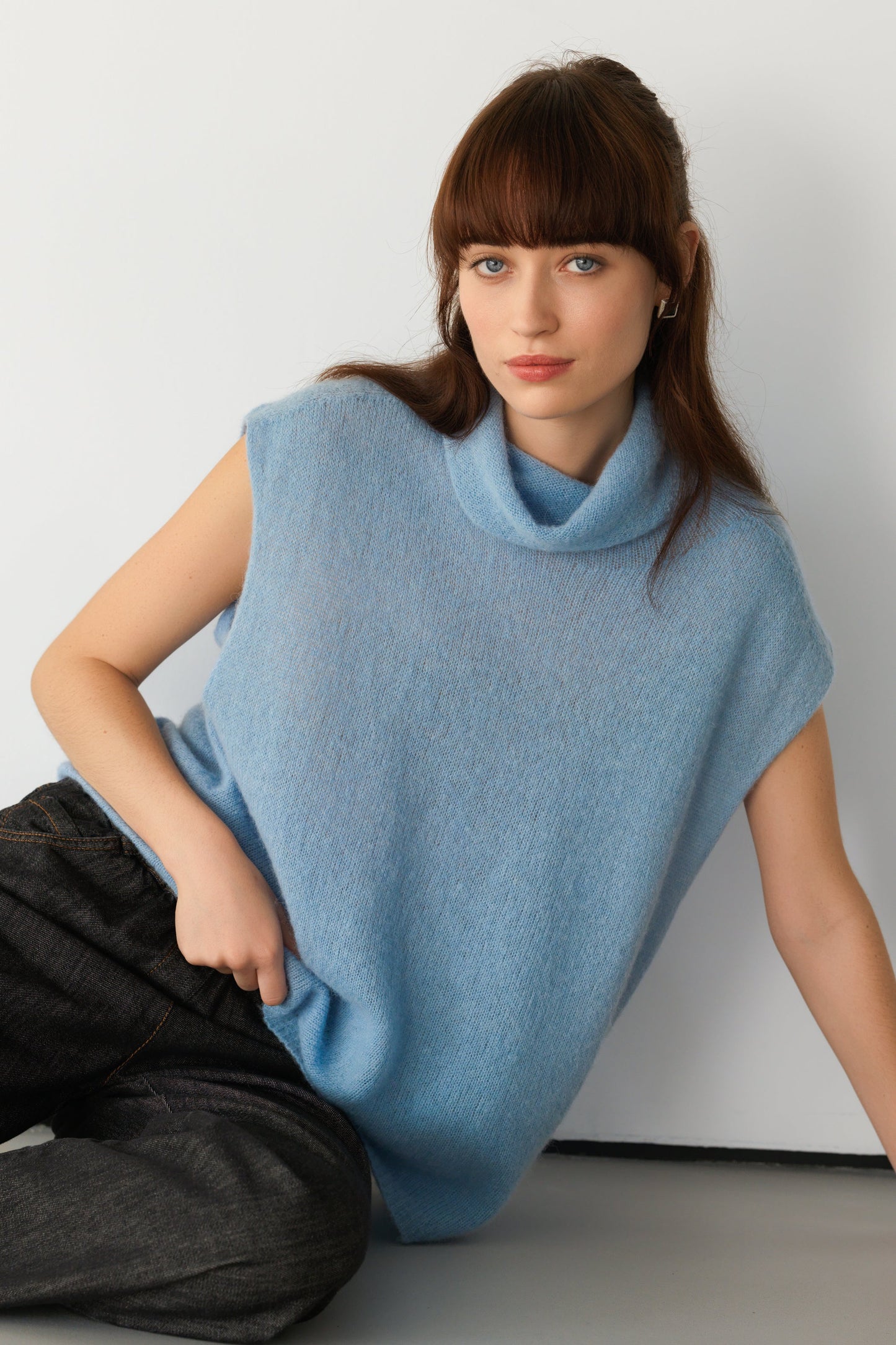 Nyx Sleeveless Turtleneck | Sky Blue | Alpaca-Wool Blend