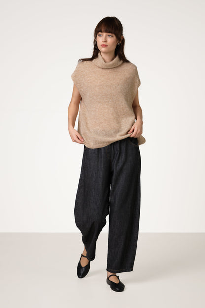 Nyx Sleeveless Turtleneck | Beige | Alpaca-Wool Blend