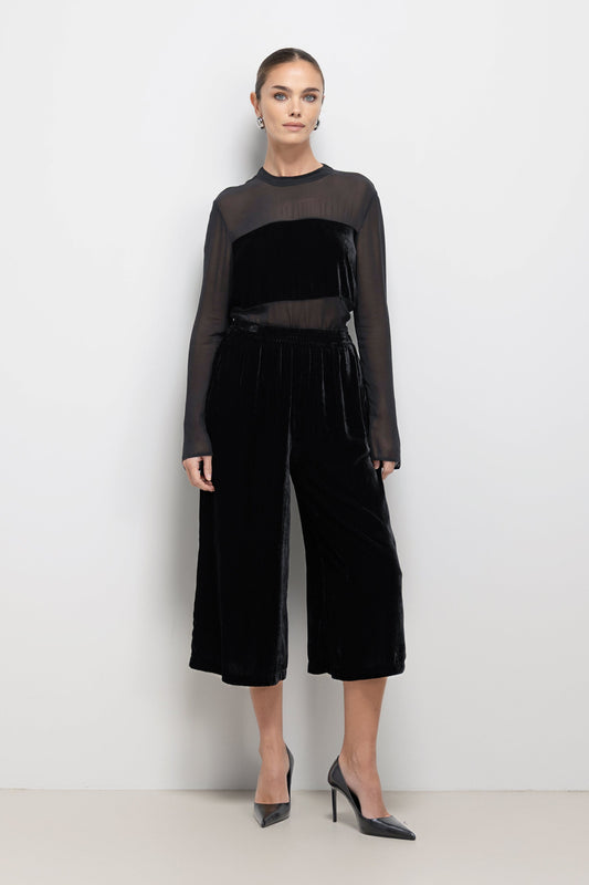 Piper Velvet Elastic Waist Shorts | Black